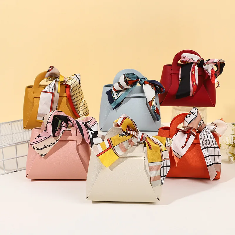 Packaging - 10 Stück verteilte rosa Geschenktüten aus
